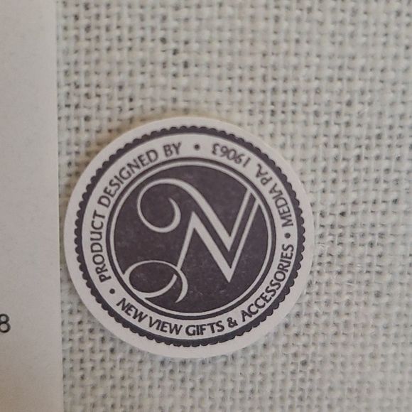 Our Family Grows with Love wall art 8"h x 4"w - dark brown and canvas - Picture 3 of 3